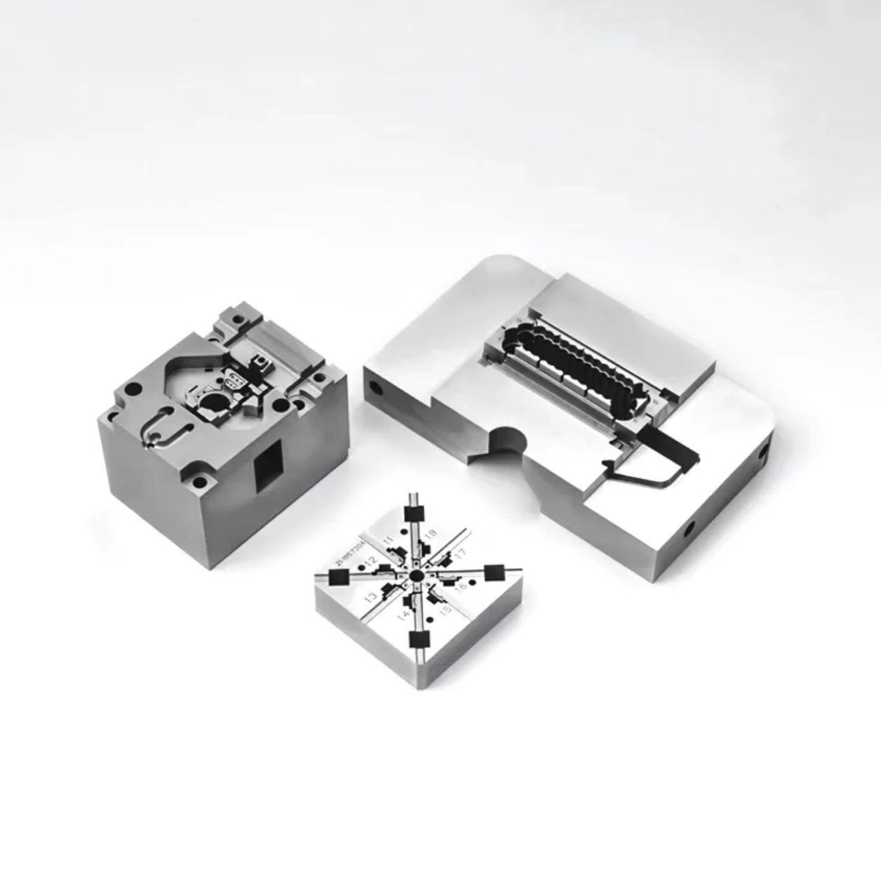 铸造与机加工_高精度零件小批量加工_苏州莱图加